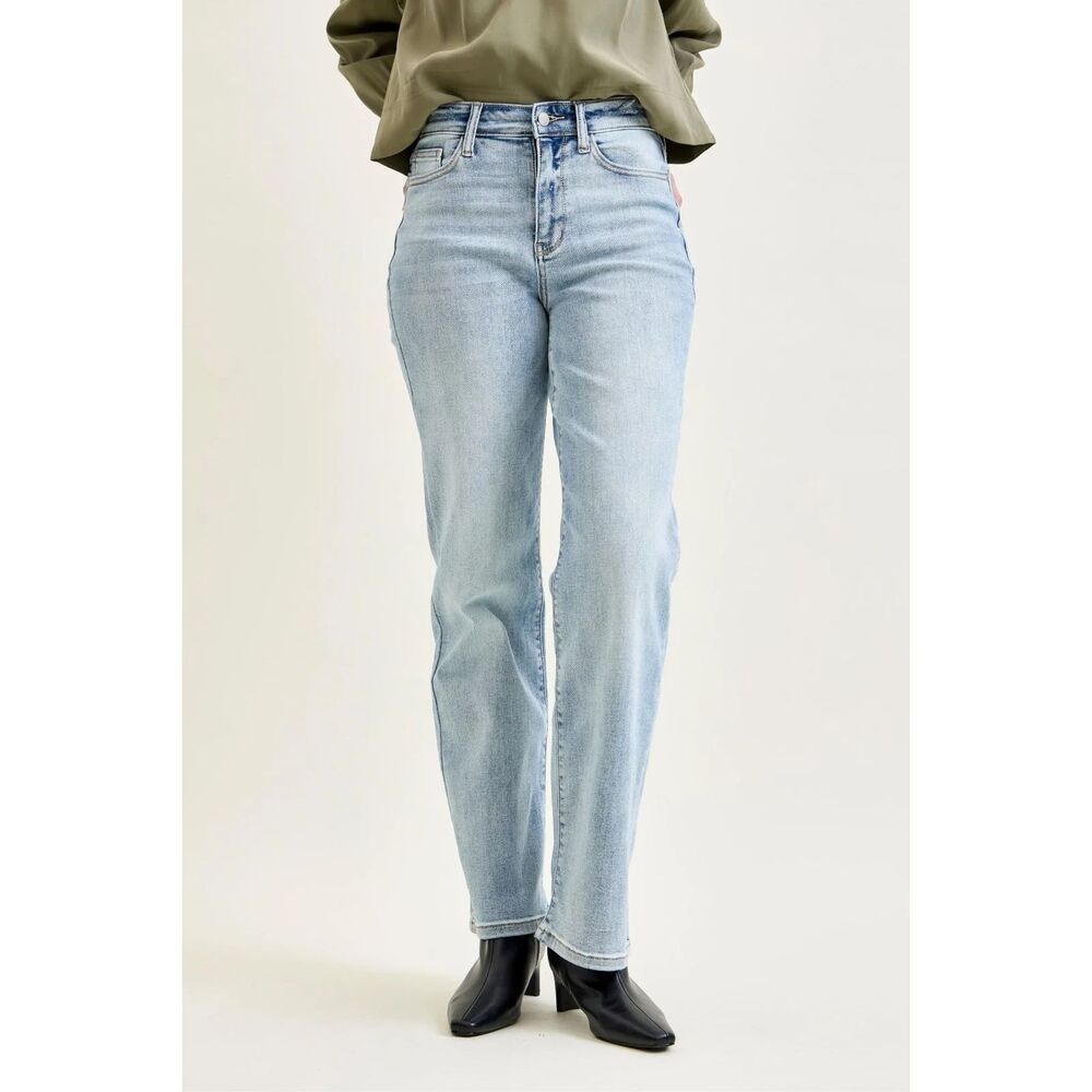 NWT Judy Blue The Run Around Light Wash Straight Leg Jeans Womens 16W